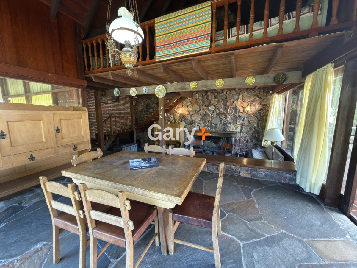 Casa ID.29185 - Casa en venta de 3 dormitorios en exclusivo barrio golf de Punta del Este