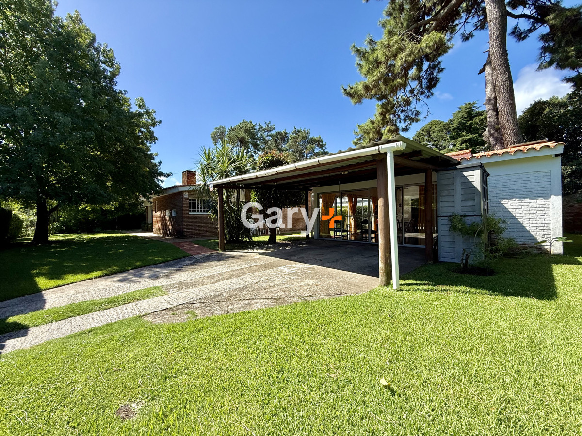 Casa en venta en Av Córdoba, Punta del Este, Maldonado - GoPunta - Portal Inmobiliario de Punta del Este - Maldonado
