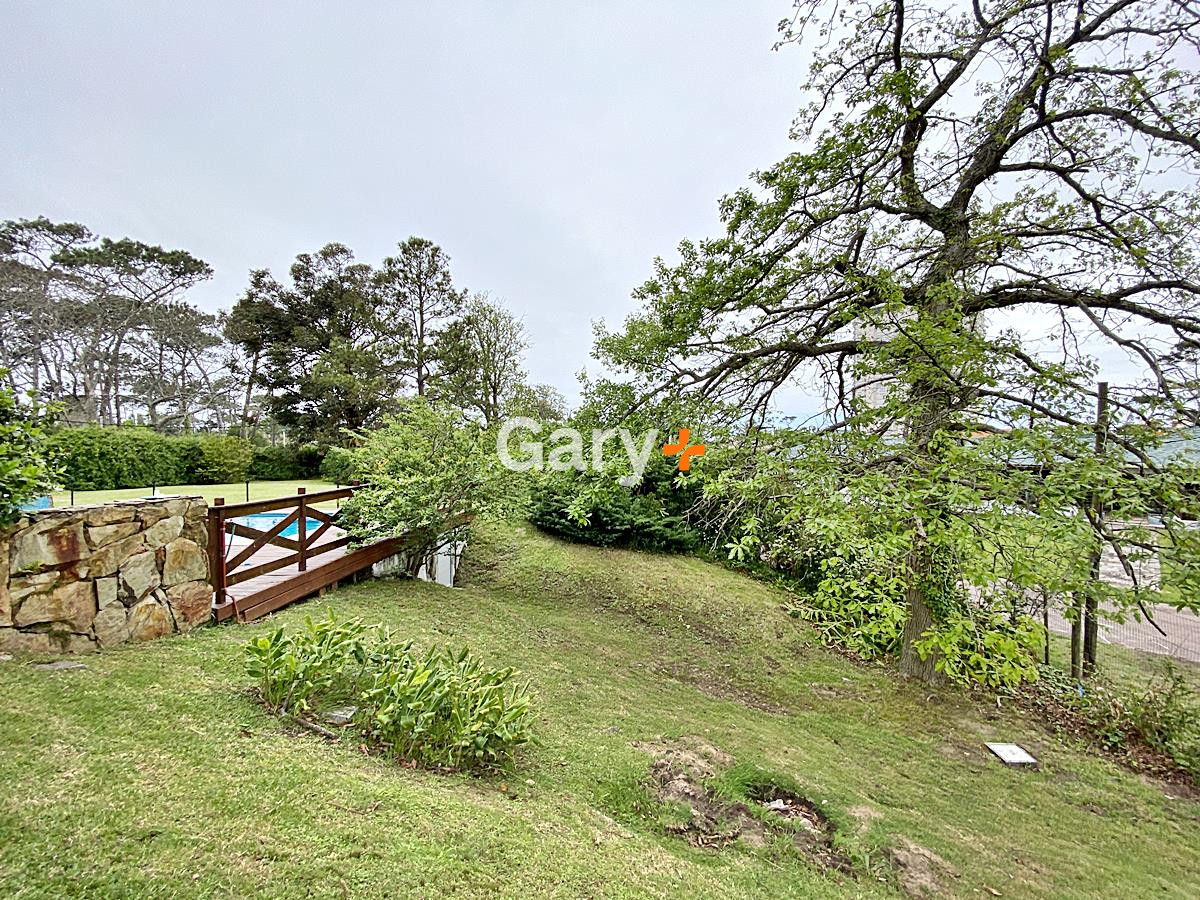 Casa ID.4276 - Magnífica casa en venta en Playa Mansa!!