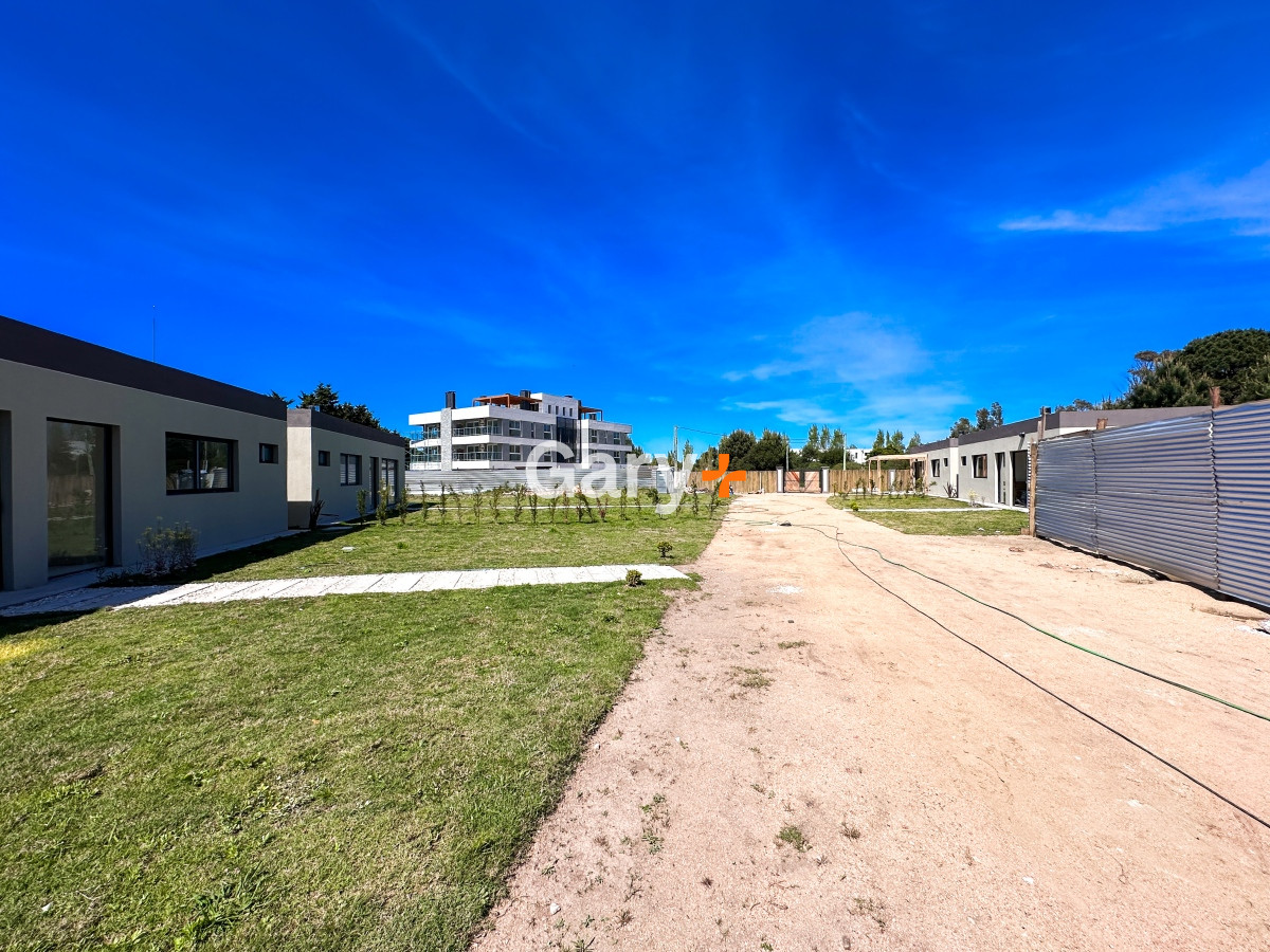 Casa ID.28286 - Casa en venta 3 dormitorios, Barrio Privado, Barrio Cerrado, La Barra, Punta del Este