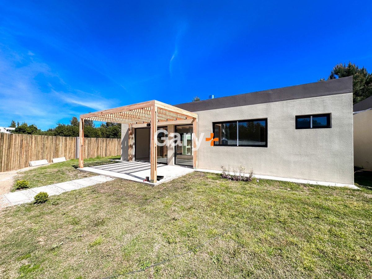 Casa ID.28286 - Casa en venta 3 dormitorios, Barrio Privado, Barrio Cerrado, La Barra, Punta del Este