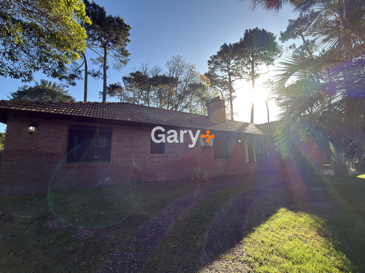 Casa ID.20241 - Casa en Punta del Este, Barrio Cantegril.