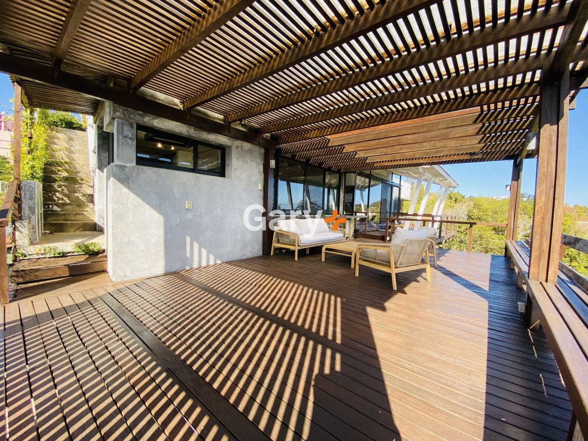 Casa ID.28440 - Espectacular casa de 5 dormitorios en Punta Ballena.