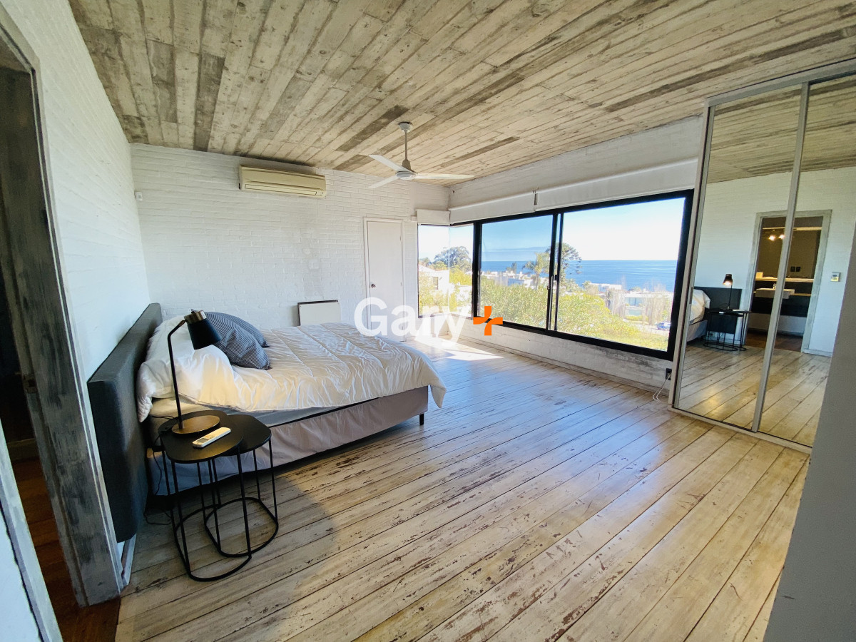 Casa ID.28440 - Espectacular casa de 5 dormitorios en Punta Ballena.