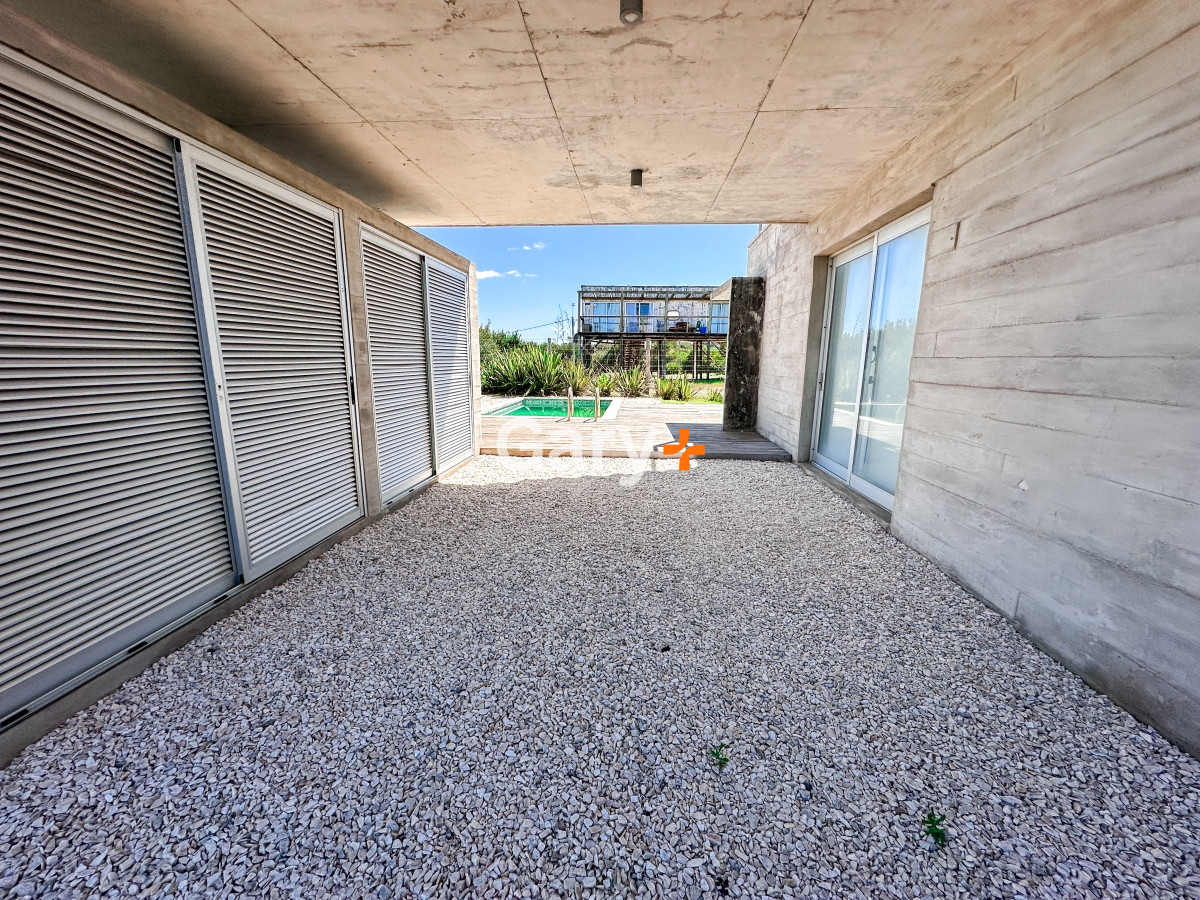 Casa ID.4191 - Casa en venta de 3 dormitorios frente al mar en La Juanita, Jose Ignacio 