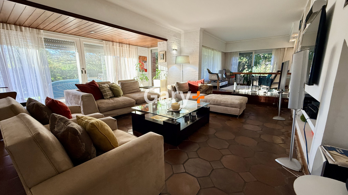 Casa ID.28838 - Casa en venta a una cuadra de plaza mansa