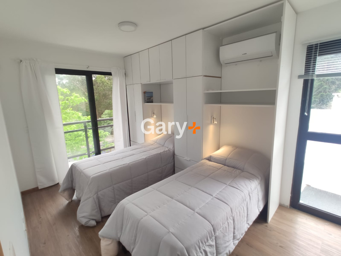 Casa ID.24977 - Casa alquiler  Pinares 300mts de la playa