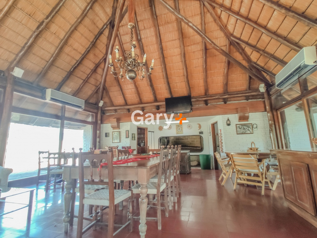 Casa ID.3793 - Casa en venta el Playa Mansa, Punta del Este 