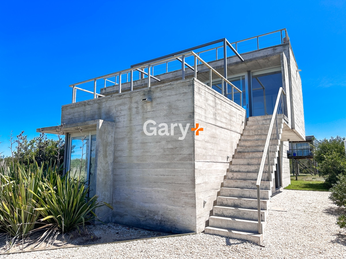 Casa ID.4191 - Casa en venta de 3 dormitorios frente al mar en La Juanita, Jose Ignacio 