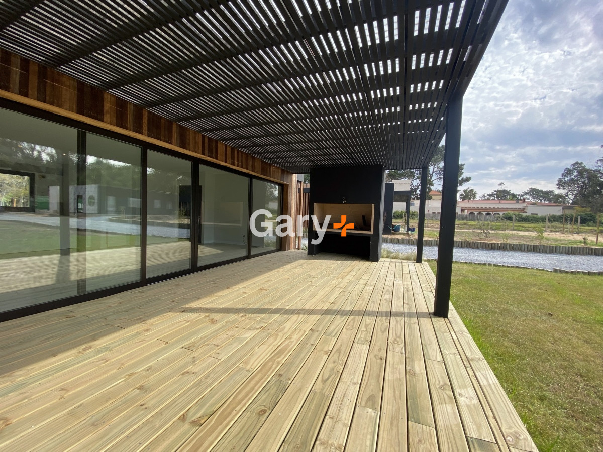 Casa ID.27018 - casa en venta punta del este a estrenar  oportunidad 