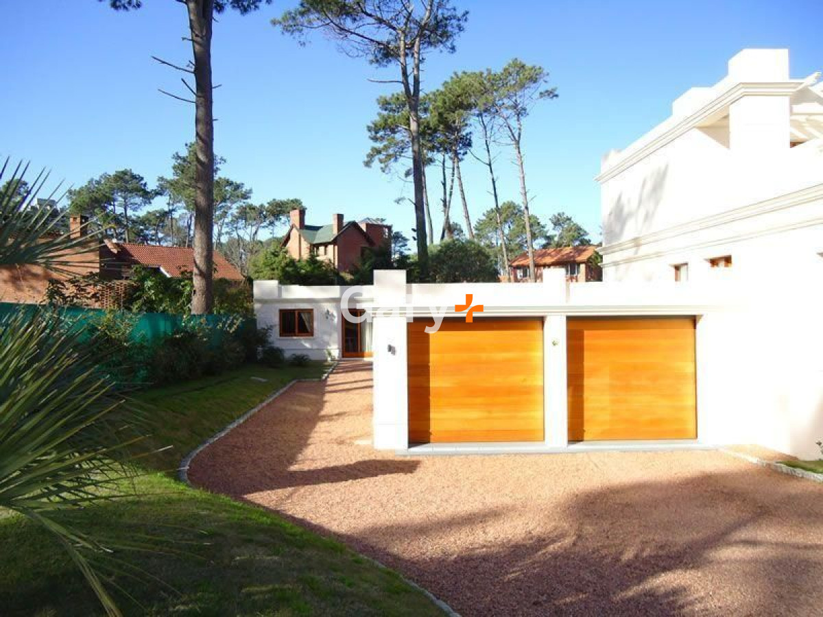 Mansa - GoPunta - Portal Inmobiliario de Punta del Este - Maldonado