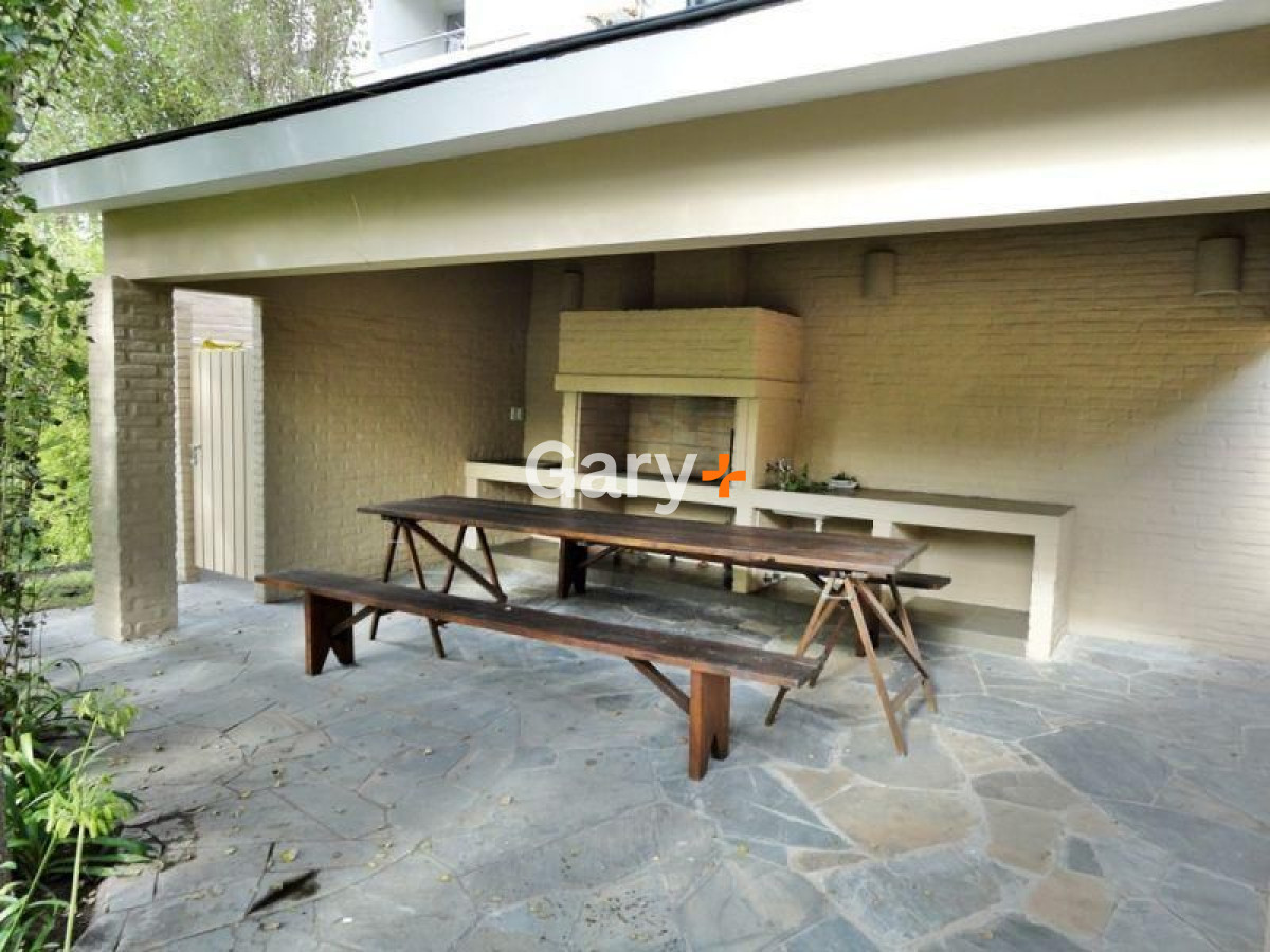 Casa ID.36 - Casa en venta y alquiler temporario Playa Mansa primera fila 4 dormitorios