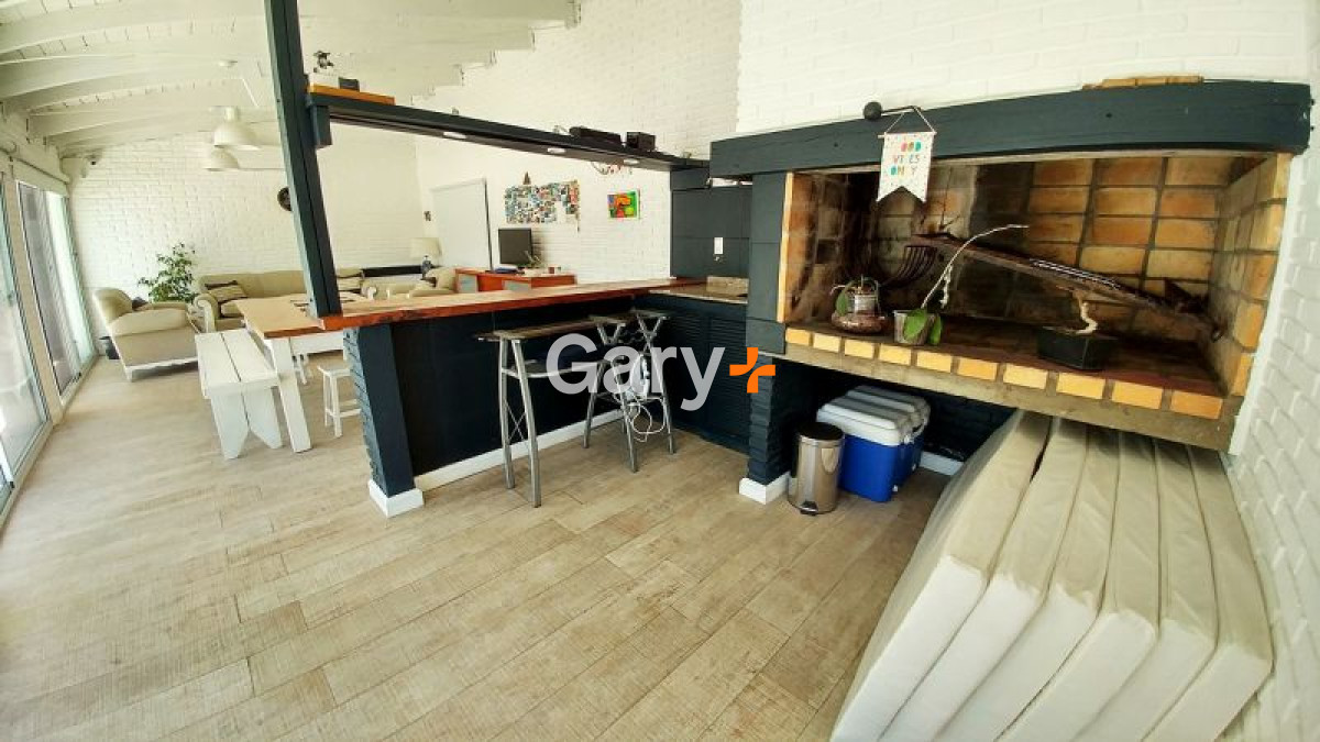 Casa ID.3792 - Moderna y con increibles vistas al mar - primera linea MANSA