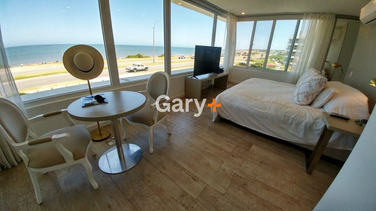 Casa ID.3792 - Moderna y con increibles vistas al mar - primera linea MANSA