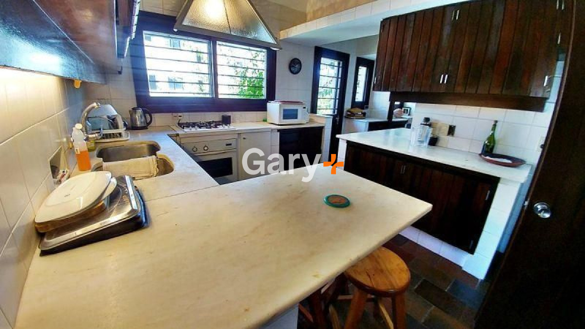 Casa ID.4276 - Magnífica casa en venta en Playa Mansa!!