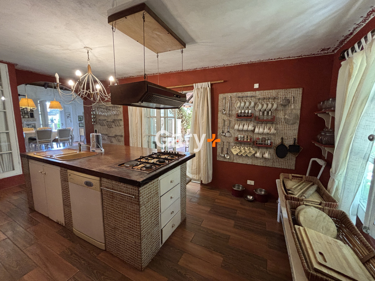 Casa ID.28903 - Casa en  venta Pinares punta del este 