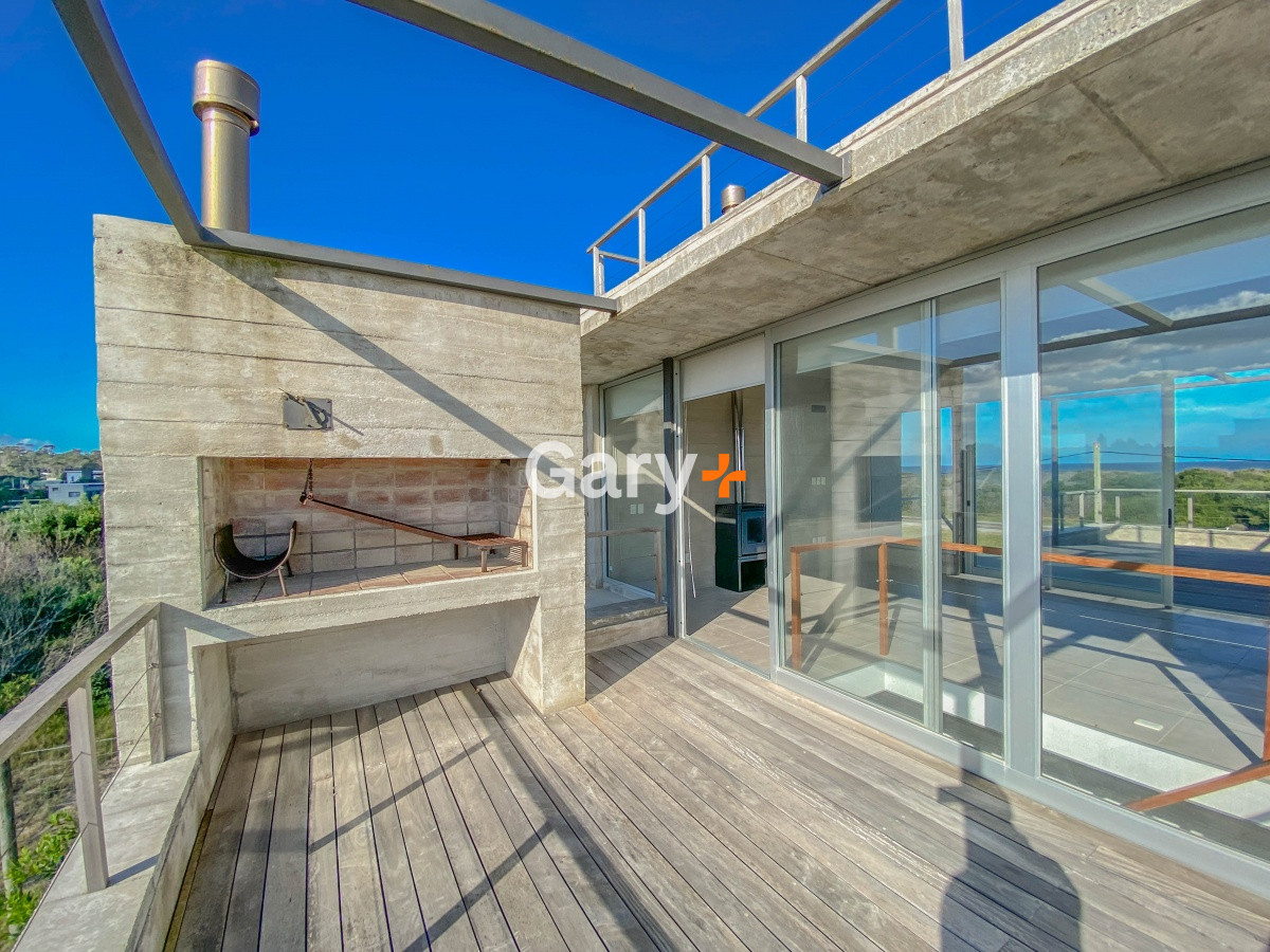 Casa ID.4191 - Casa en venta de 3 dormitorios frente al mar en La Juanita, Jose Ignacio 