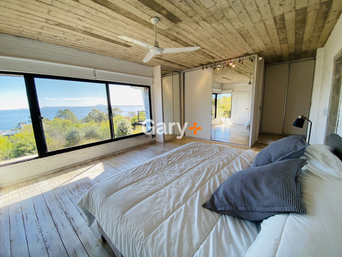 Casa ID.28440 - Espectacular casa de 5 dormitorios en Punta Ballena.