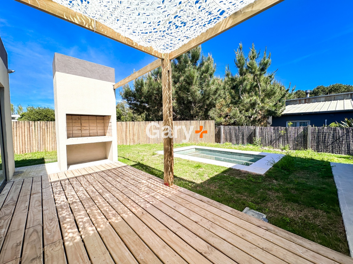 Casa ID.28286 - Casa en venta 3 dormitorios, Barrio Privado, Barrio Cerrado, La Barra, Punta del Este