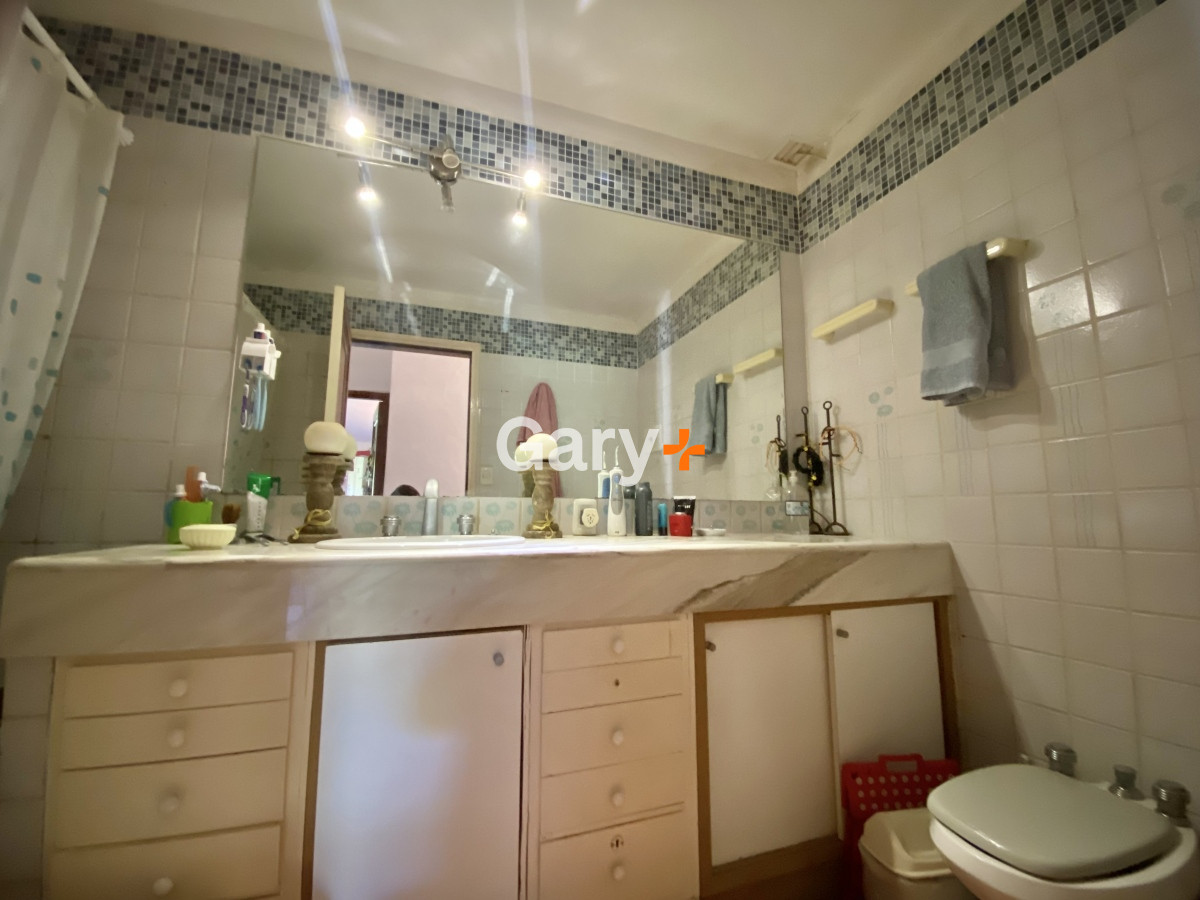 Casa ID.27278 - Casa de 4 dormitorios en venta, en Punta del Este 