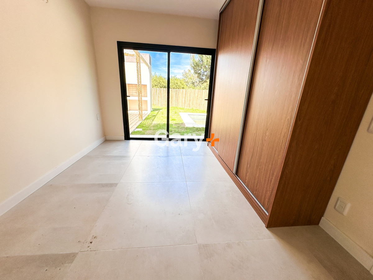 Casa ID.28286 - Casa en venta 3 dormitorios, Barrio Privado, Barrio Cerrado, La Barra, Punta del Este