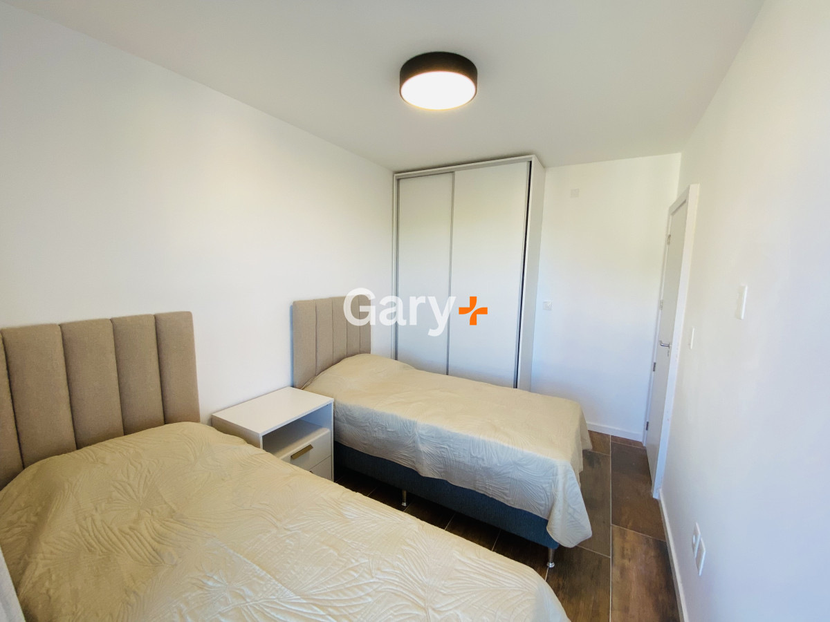 Casa ID.25135 - Casa en alquiler anual 3 dormitorios y 3 baños, barrio privado.