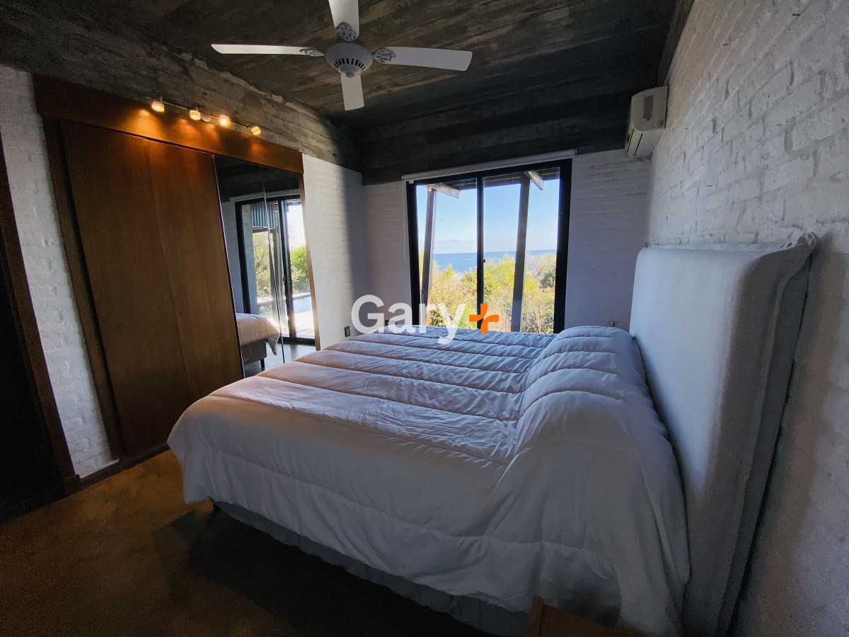 Casa ID.28440 - Espectacular casa de 5 dormitorios en Punta Ballena.