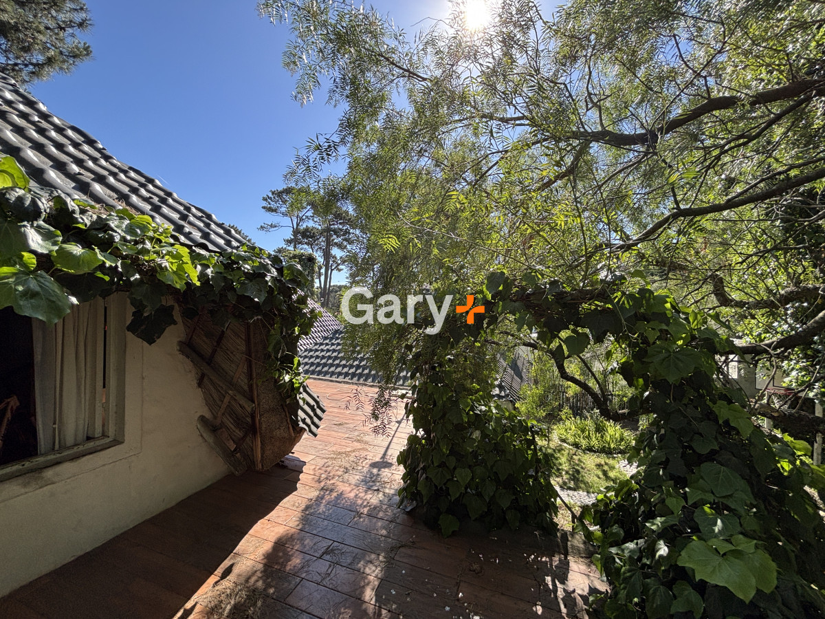 Casa ID.28903 - Casa en  venta Pinares punta del este 