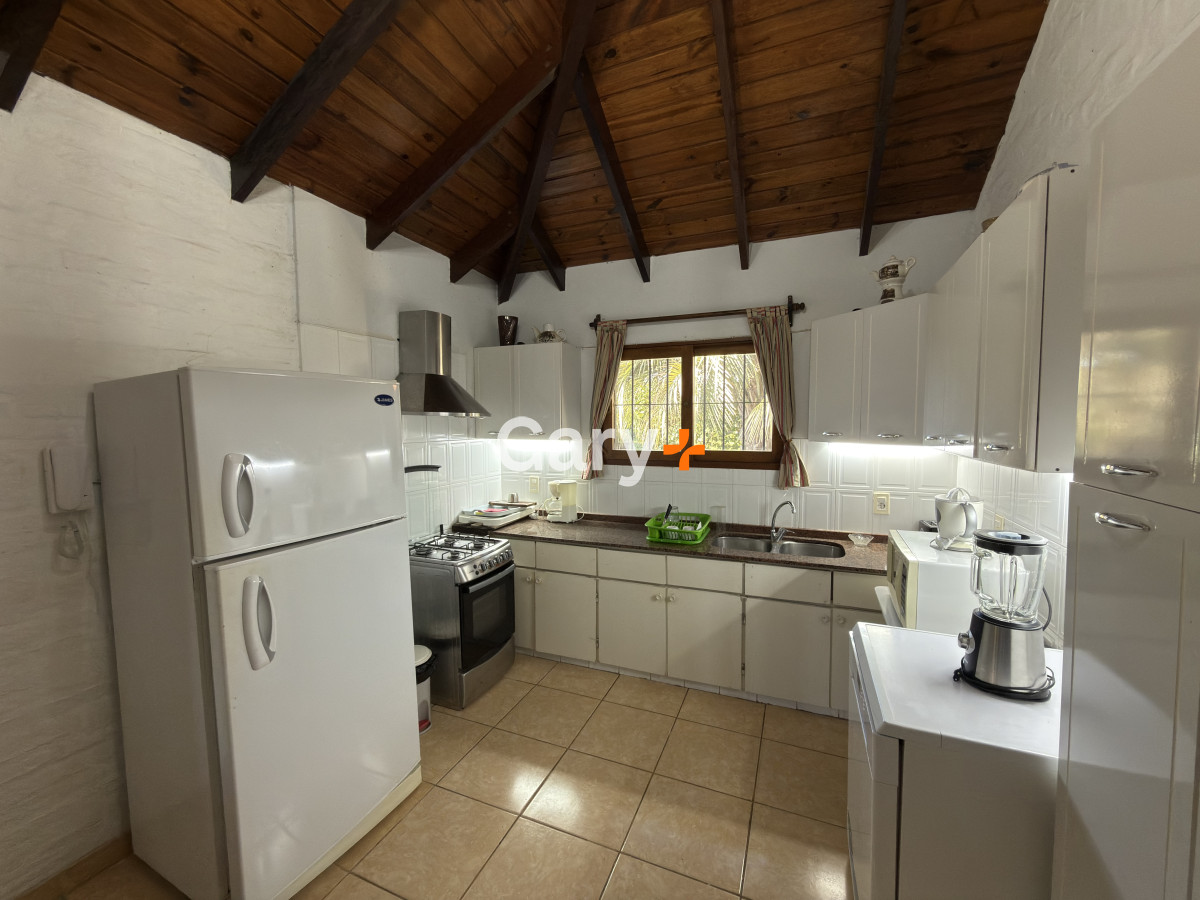 Casa ID.20241 - Casa en Punta del Este, Barrio Cantegril.