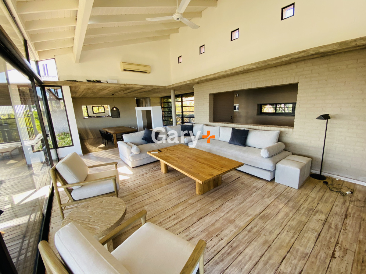 Casa ID.28440 - Espectacular casa de 5 dormitorios en Punta Ballena.