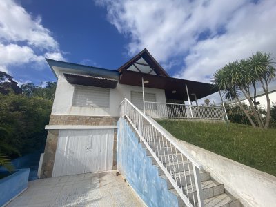 Casa en el cerro de Piriapolis