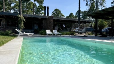 Casa en alquiler temporario 4 dormitorios chacra del pinar 