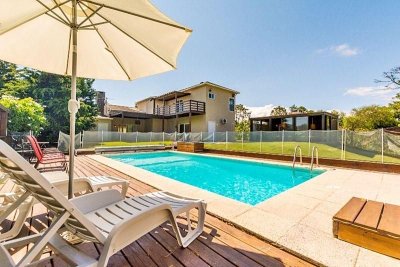 Casa en venta Pinares 5 dormitorios