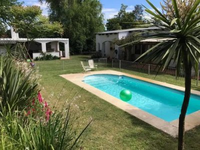 Casa en venta Jardines De Cordoba 6 dormitorios