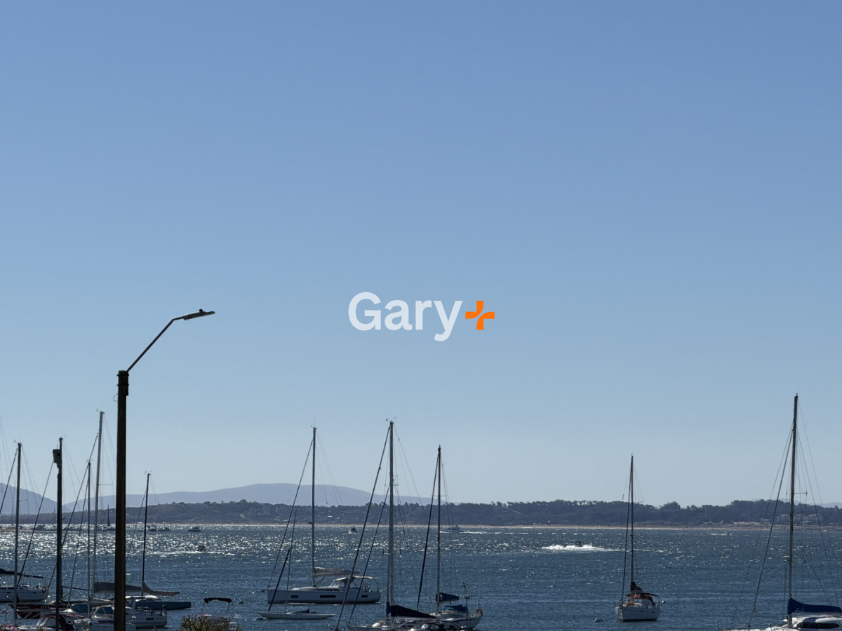 Local Comercial ID.29142 - Local en alquiler anual en calle 20 Fashion Road Punta del Este