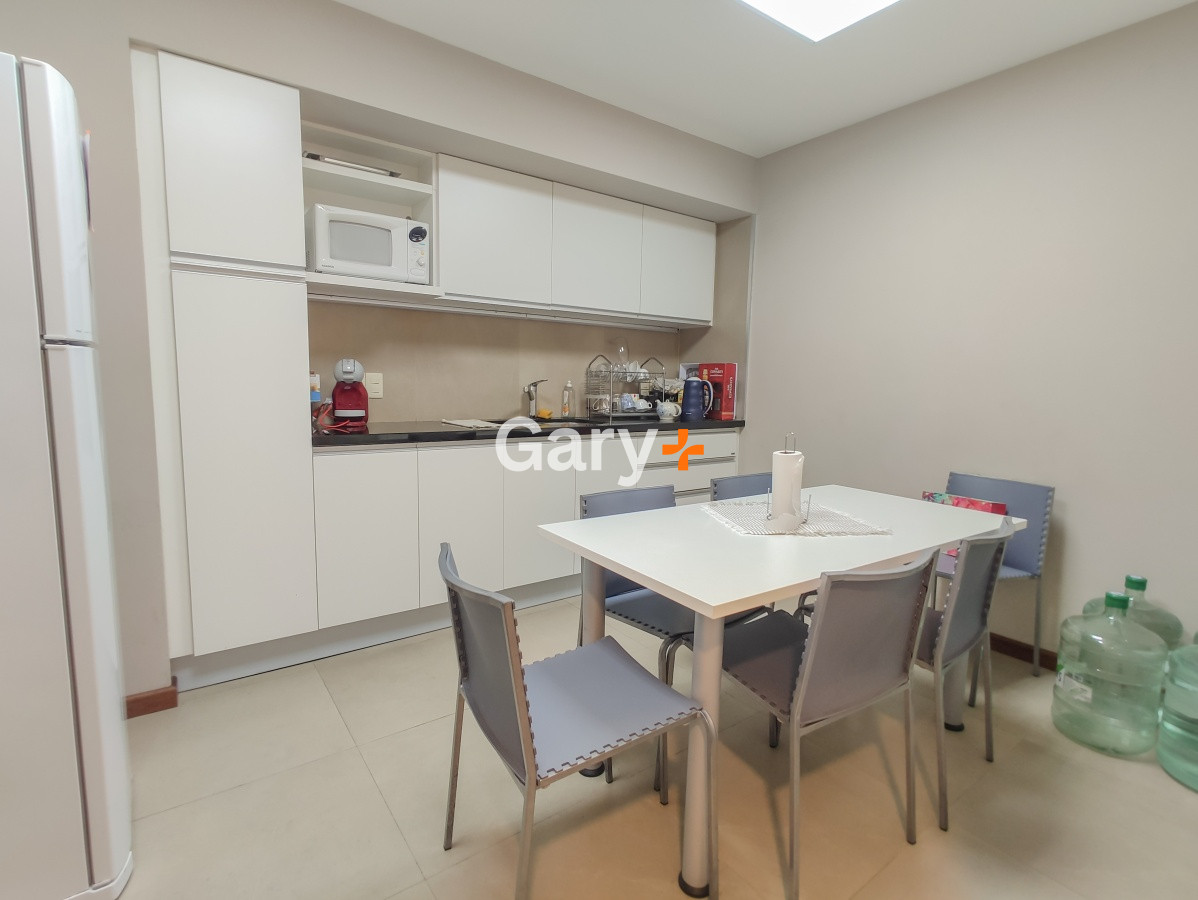 Local Comercial ID.6199 - Oficina en venta en Ciudad Vieja