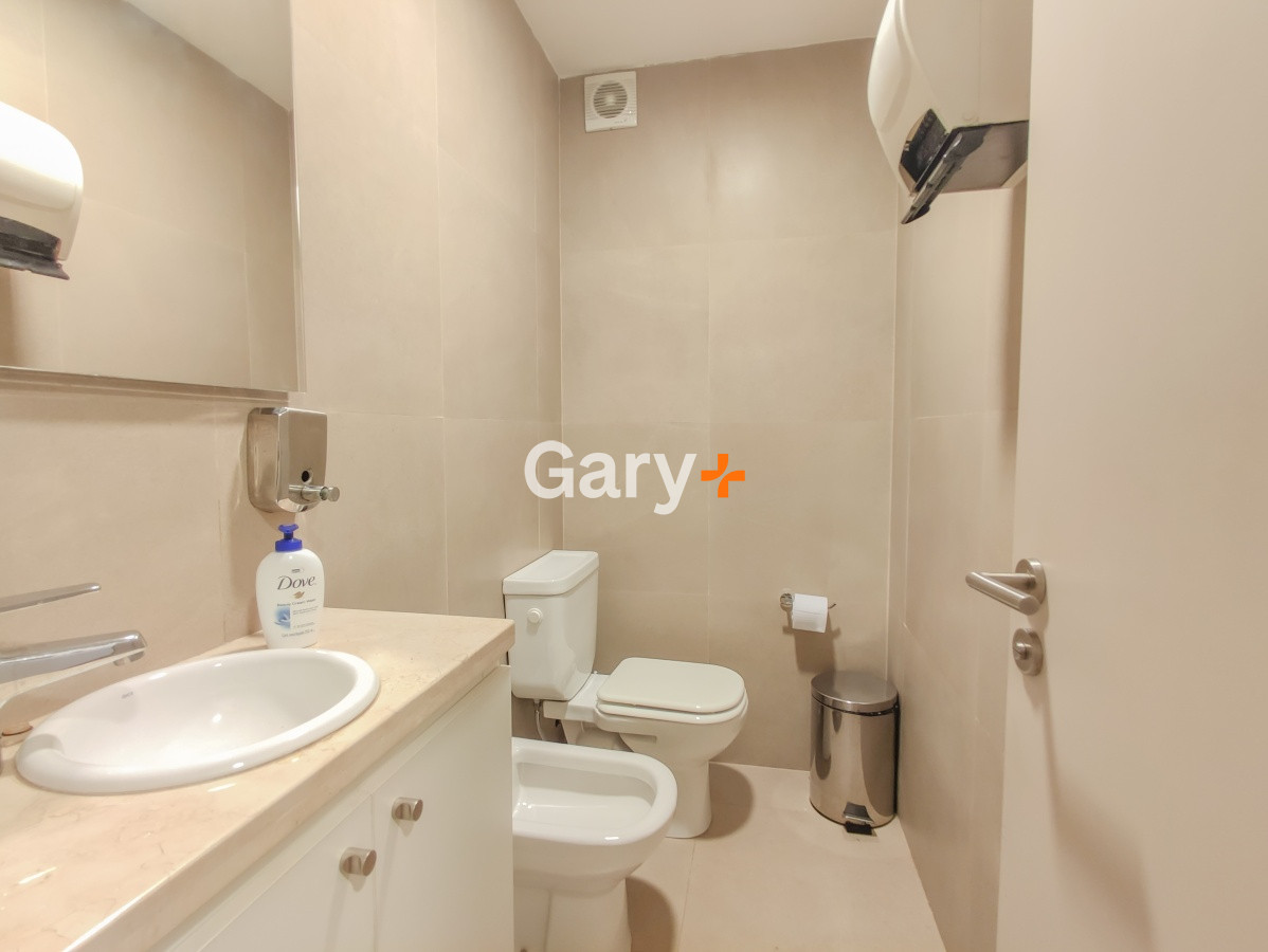 Local Comercial ID.6199 - Oficina en venta en Ciudad Vieja