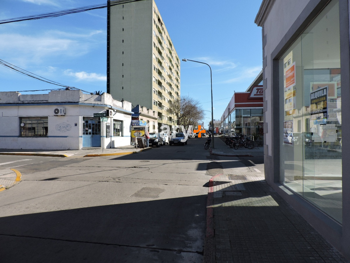 Local Comercial ID.1532 - Local en alquiler temporario Maldonado 