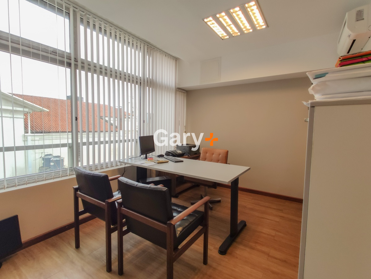 Local Comercial ID.6199 - Oficina en venta en Ciudad Vieja