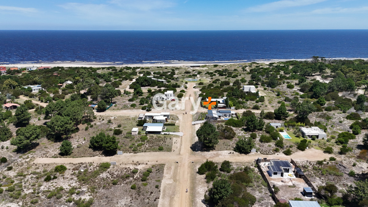Terreno ID.28246 - Lote en Barrio Privado Pueblo de Mar, Ruta interbalnearia, a 40 minutos de Punta del Este y 1 hora de Montevideo.