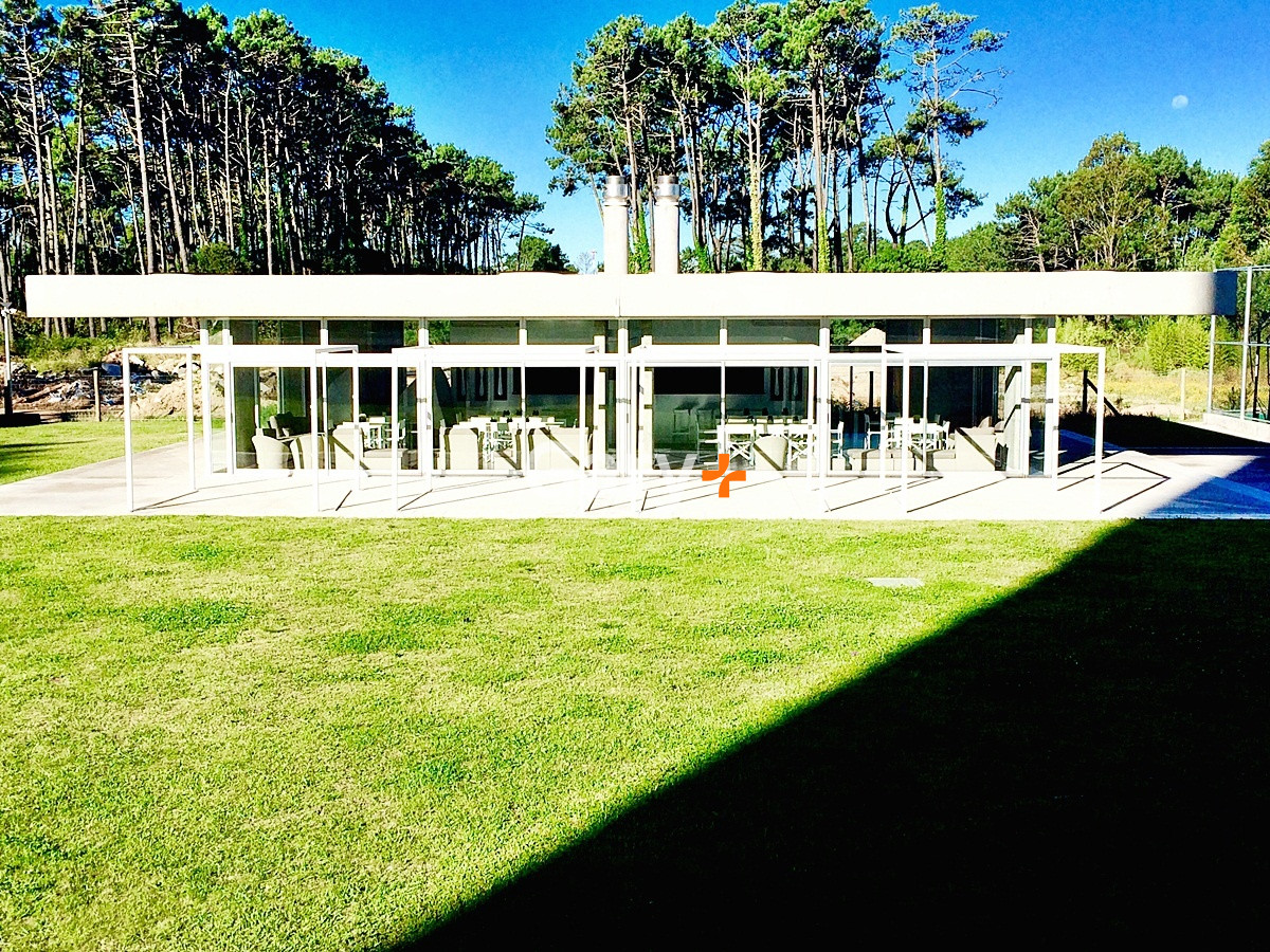 Apartamento ID.28655 - Apartamento de categoría en venta con vista al mar 