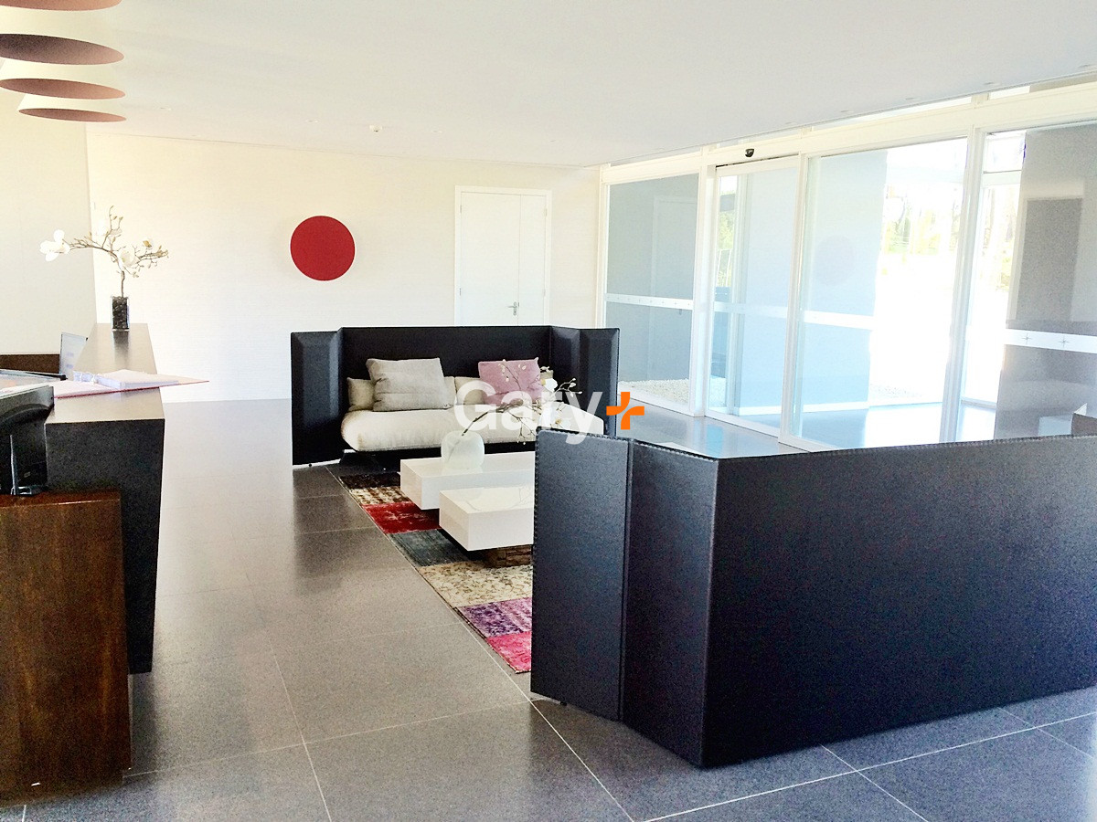 Apartamento ID.28655 - Apartamento de categoría en venta con vista al mar 