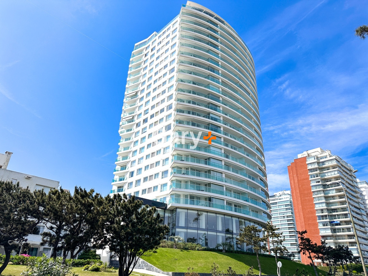 Apartamento ID.25161 - Apartamento de 3 dormitorios en venta en Punta del Este