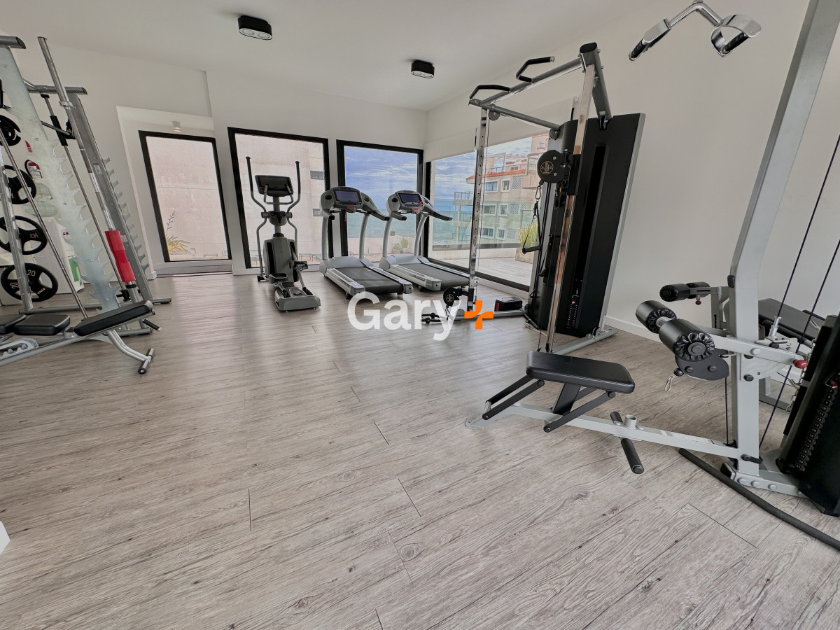 Apartamento ID.27420 - Apartamento en venta de 3 dormitorios en Punta del Este, peninsula frente al mar
