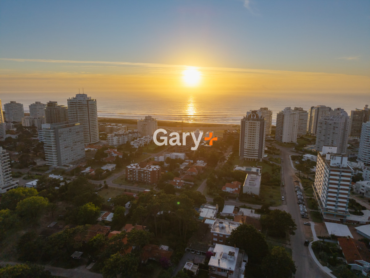 Apartamento ID.29048 - Apartamento en venta 3 dormitorios, en pozo, Punta del Este