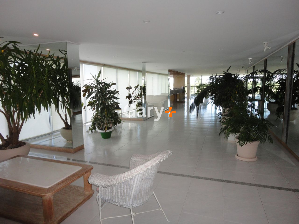 Apartamento ID.4562 - Apartamento en venta en Punta del Este,  Playa Mansa 2 dormitorios