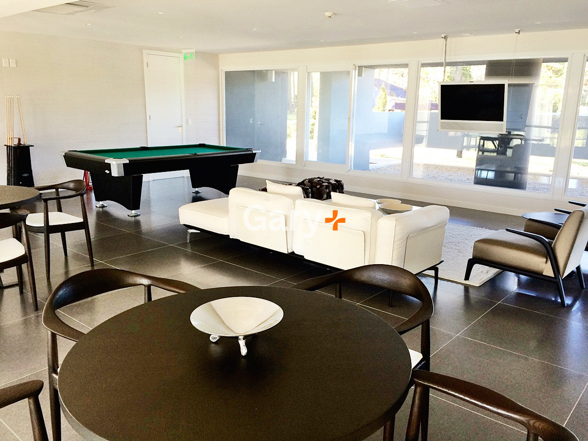 Apartamento ID.28655 - Apartamento de categoría en venta con vista al mar 