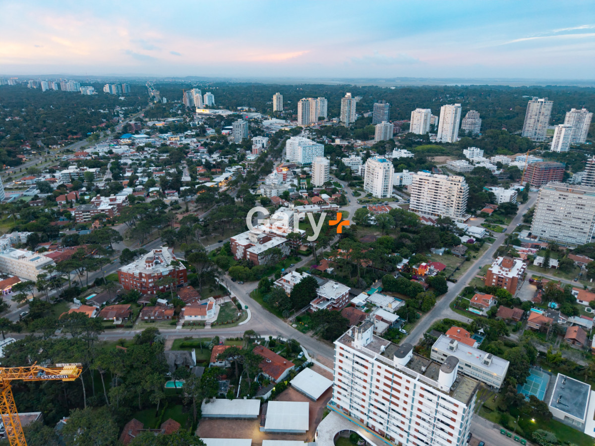 Apartamento ID.29048 - Apartamento en venta 3 dormitorios, en pozo, Punta del Este