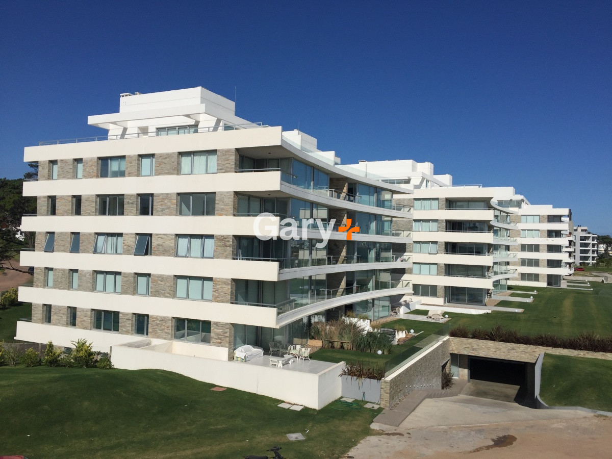 Apartamento ID.400 - Penthouse frente al mar, categoría y  punta del este