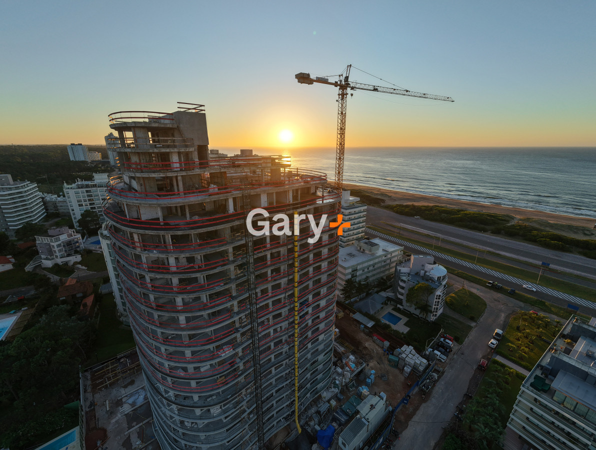 Apartamento ID.26446 - Apartamento de 3 dormitorios en venta, Playa Brava Punta del Este
